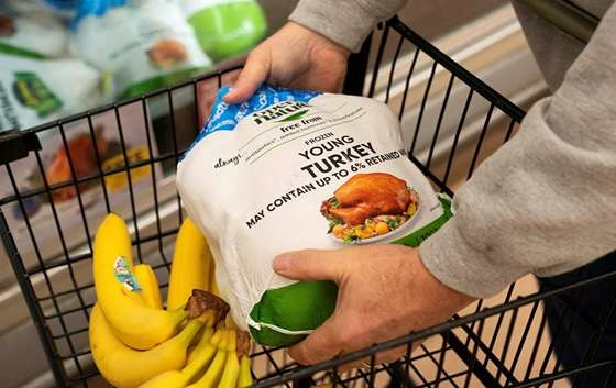 Concerns about the economy cause U.S. consumer confidence to drop to its lowest level in months