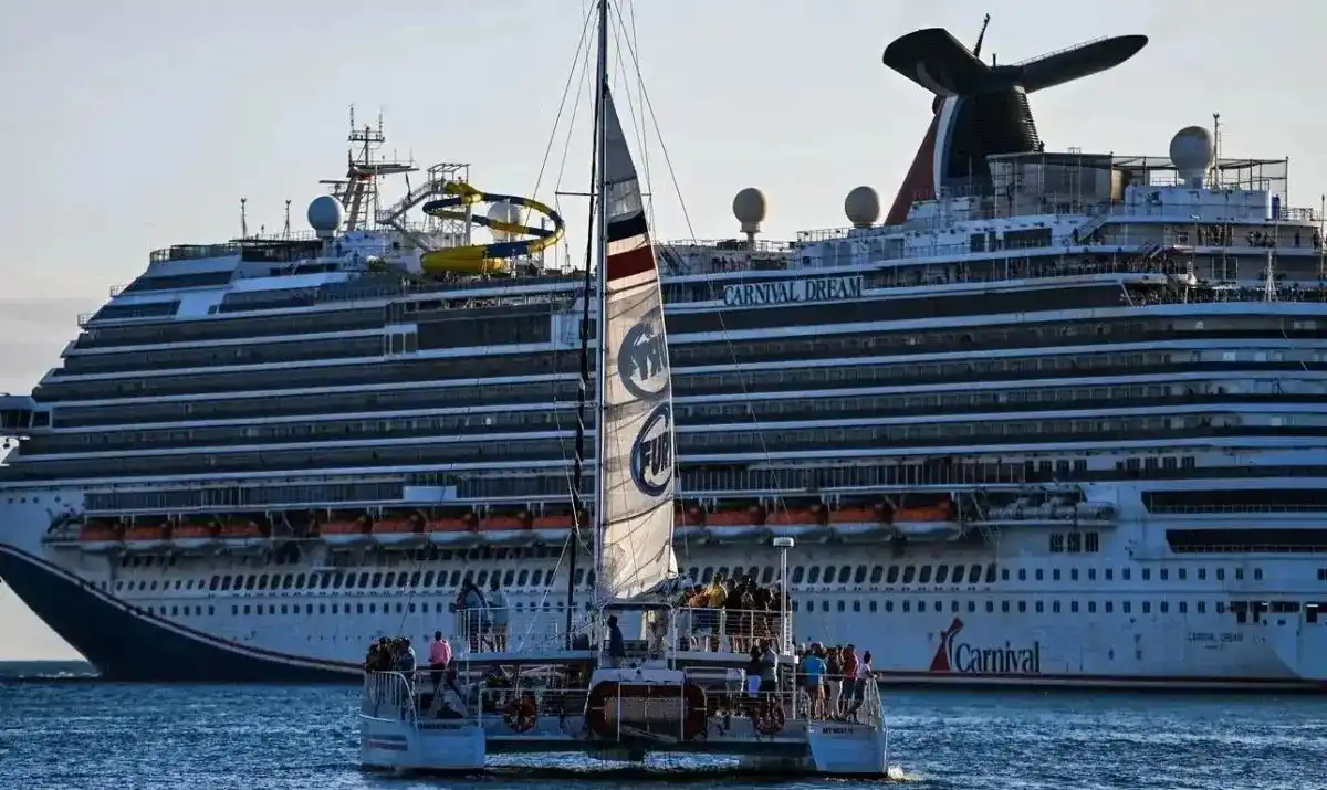 FBI Investigates Death of Carnival Cruise Passenger